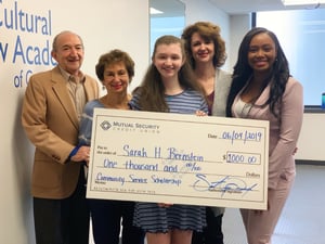 2019 Scholarship Recipient Sarah Bernstein and her family