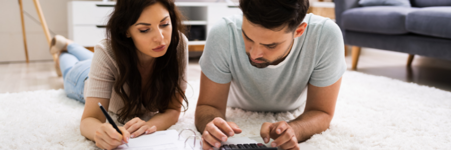 Couple working on 2022 budget